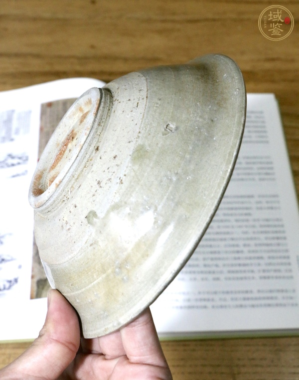 古玩陶瓷龍泉青瓷撇口碗真品鑒賞圖