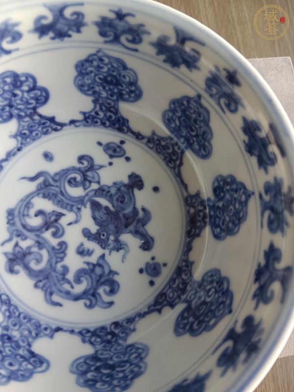 古玩陶瓷青花夔龍紋碗真品鑒賞圖