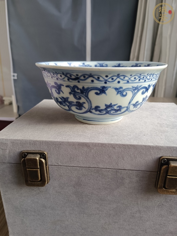 古玩陶瓷青花夔龍紋碗真品鑒賞圖