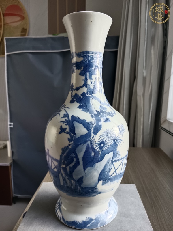 古玩陶瓷青花仕女人物撇口瓶真品鑒賞圖