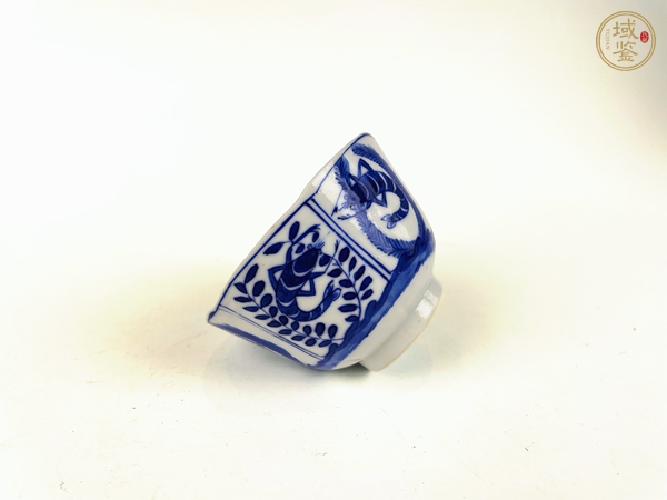 古玩清光緒·青花魚澡紋茶圓真品鑒賞圖