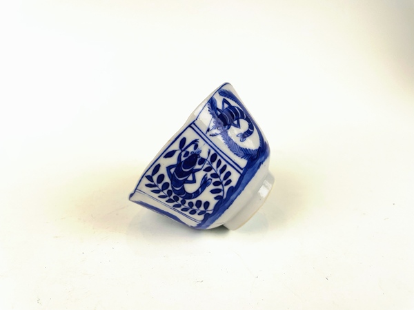 古玩陶瓷清光緒·青花魚澡紋茶圓拍賣，當(dāng)前價格396元