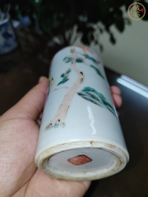 古玩八仙圖粉彩鐵拐李筆筒真品鑒賞圖