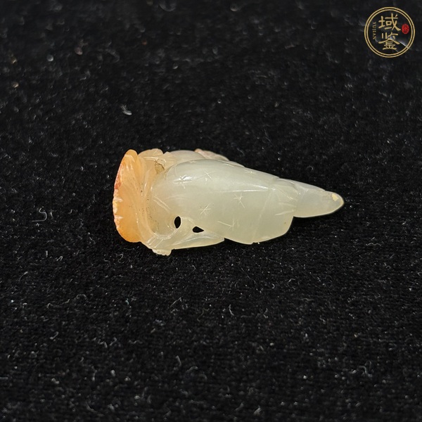 古玩玉器和田玉雕“執(zhí)荷童子”真品鑒賞圖
