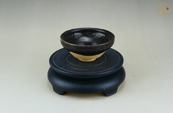 古玩陶瓷吉州窯黑釉茶盞真品鑒賞圖