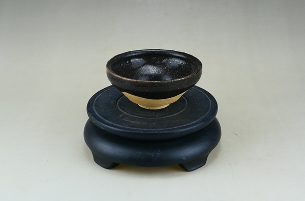 古玩陶瓷宋代.吉州窯黑釉茶盞(高級茶器)拍賣,當前價格197元