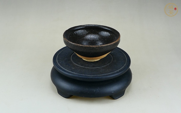古玩陶瓷吉州窯黑釉茶盞真品鑒賞圖