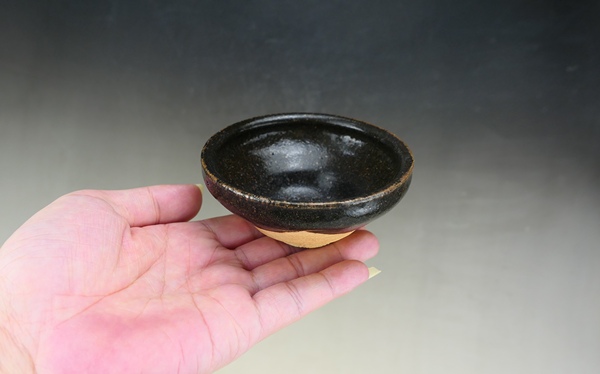 古玩陶瓷宋代.吉州窯黑釉茶盞(高級茶器)拍賣,當前價格197元