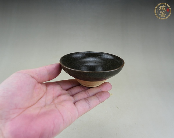 古玩陶瓷吉州窯黑釉茶盞真品鑒賞圖