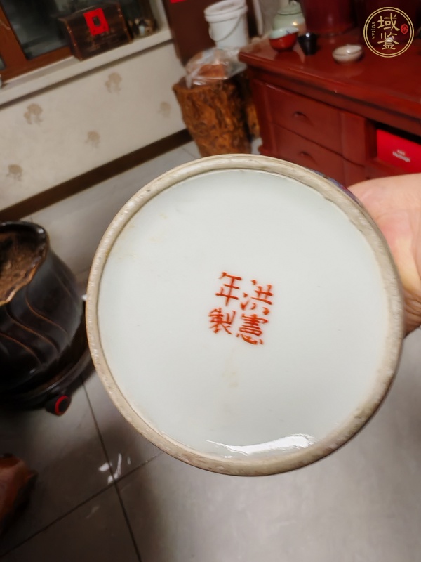 古玩陶瓷粉彩人物故事紋撇口瓶真品鑒賞圖