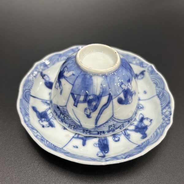 古玩轉賣清康熙青花三娘教子圖杯碟拍賣，當前價格2600元