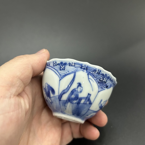 古玩陶瓷清康熙青花三娘教子圖杯碟拍賣，當前價格3200元