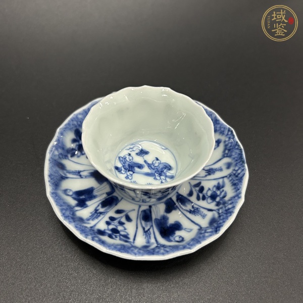 古玩陶瓷青花人物紋杯碟真品鑒賞圖