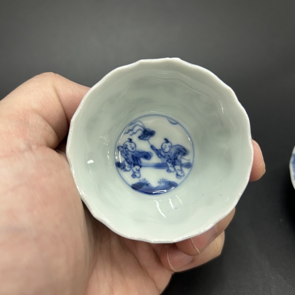 古玩陶瓷清康熙青花嬰戲人物紋杯碟拍賣，當(dāng)前價(jià)格2800元