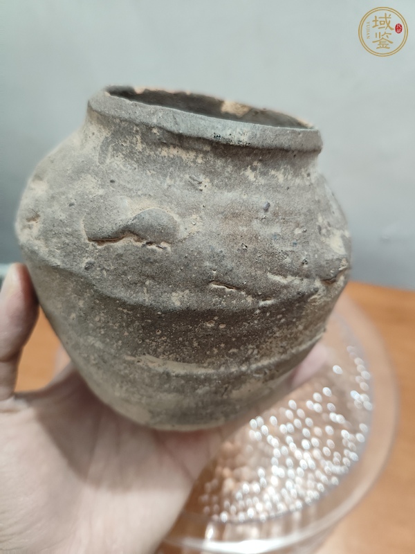 古玩陶瓷褐釉四系罐真品鑒賞圖