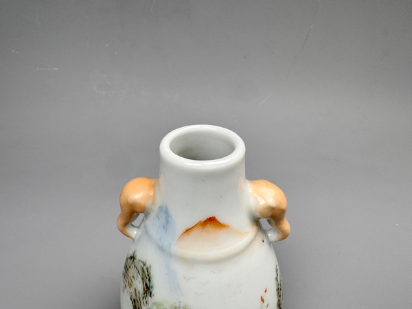 古玩陶瓷民國解放初·淺絳彩山水風景泛舟圖象耳尊拍賣，當前價格672元
