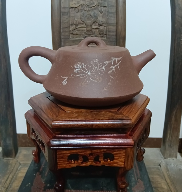 古玩陶瓷1983年紫砂壺拍賣，當前價格580元
