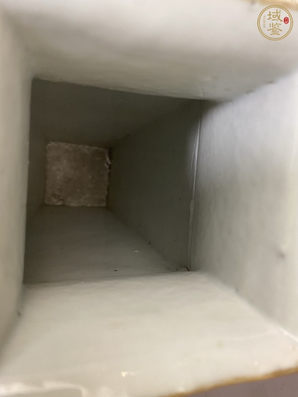 古玩陶瓷粉彩無雙譜人物四方瓶真品鑒賞圖