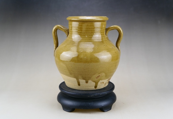 古玩轉(zhuǎn)賣清代.茶葉末釉雙系瓶拍賣,當(dāng)前價(jià)格2600元