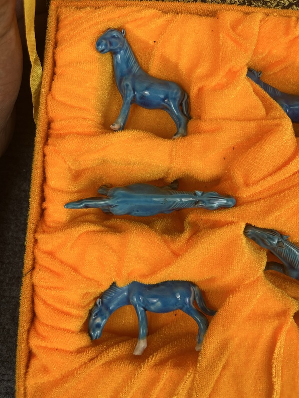 古玩陶瓷孔雀藍釉小馬八只拍賣，當前價格0元