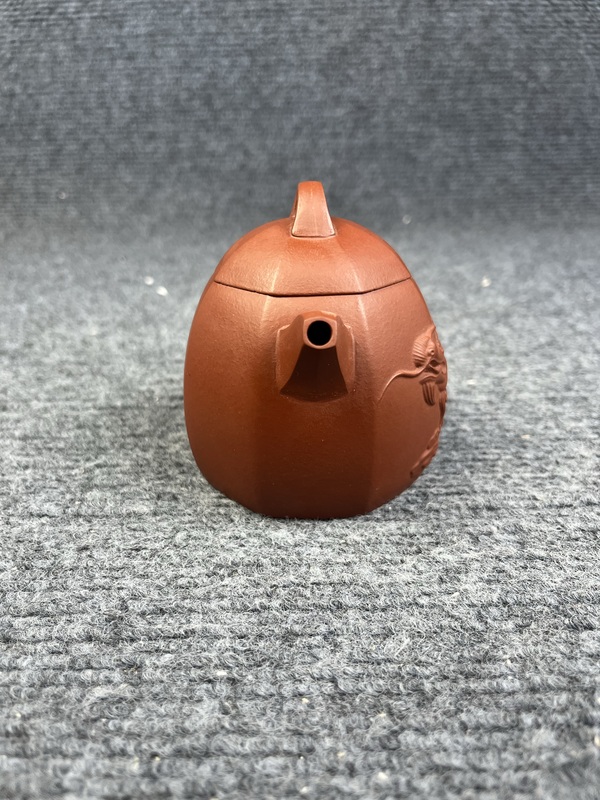 古玩雜項(xiàng)魚(yú)化龍紫砂壺拍賣,當(dāng)前價(jià)格0元
