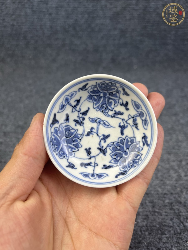 古玩陶瓷青花西番蓮煙碟真品鑒賞圖
