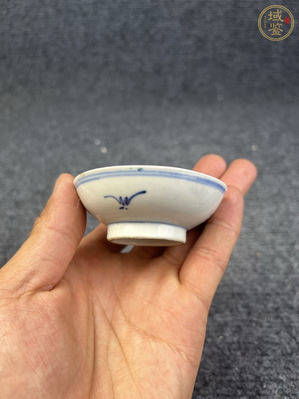古玩陶瓷青花西番蓮煙碟真品鑒賞圖