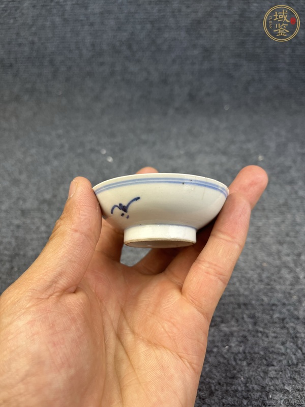 古玩陶瓷青花西番蓮煙碟真品鑒賞圖