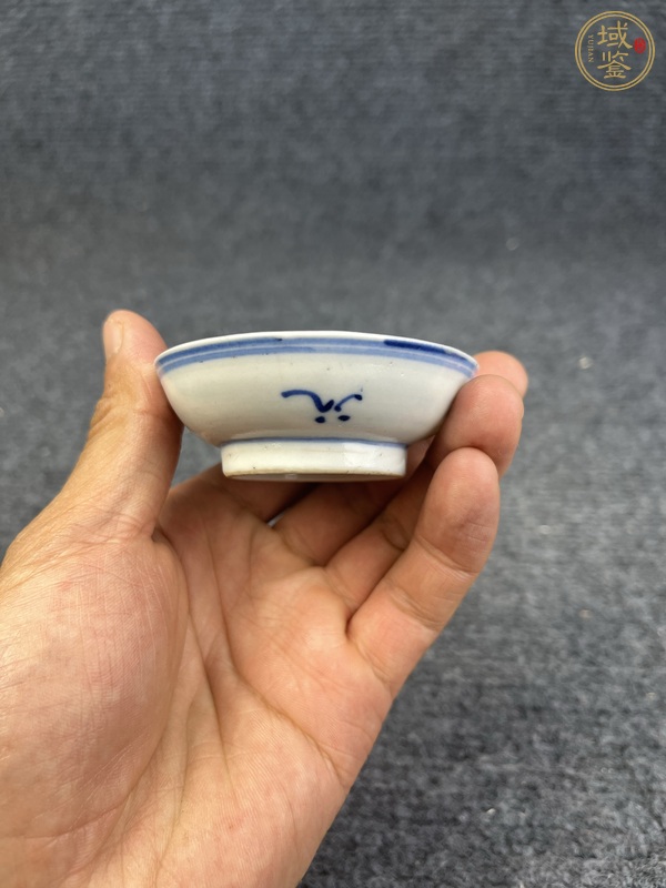 古玩陶瓷青花西番蓮煙碟真品鑒賞圖