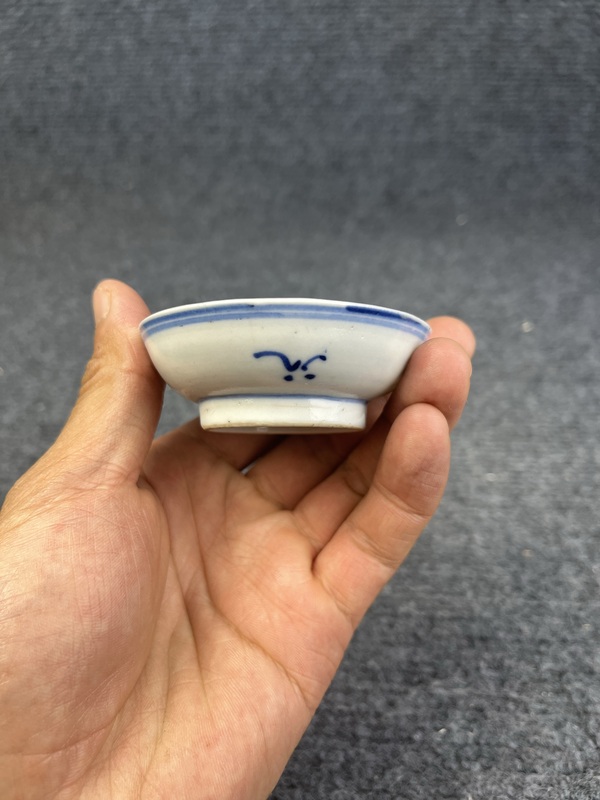 古玩陶瓷青花西番蓮煙碟拍賣，當前價格128元