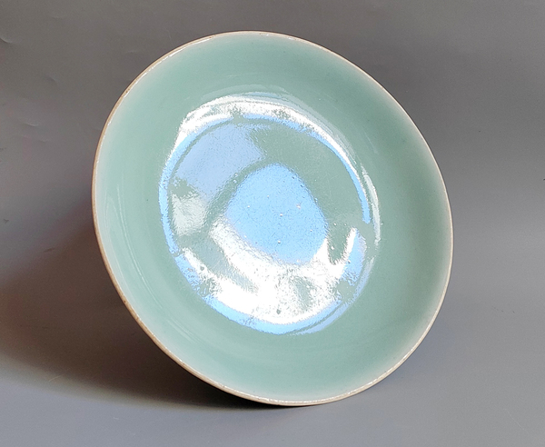 古玩陶瓷清代中期豆青盤拍賣，當前價格152元