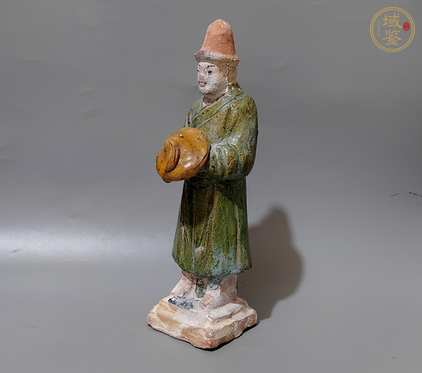 古玩陶瓷明三彩人物俑真品鑒賞圖