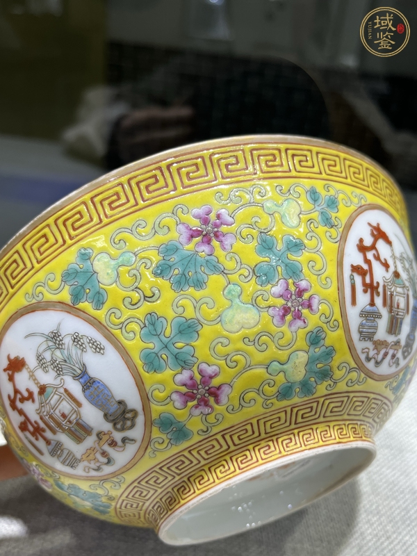 古玩陶瓷歲朝清供粉彩碗真品鑒賞圖