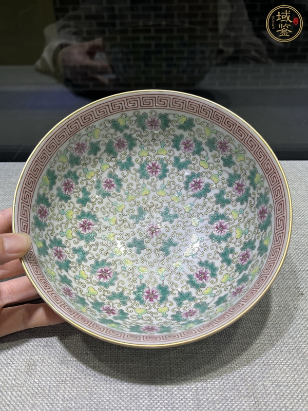 古玩陶瓷歲朝清供粉彩碗真品鑒賞圖