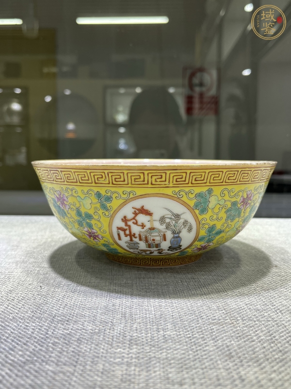 古玩陶瓷歲朝清供粉彩碗真品鑒賞圖