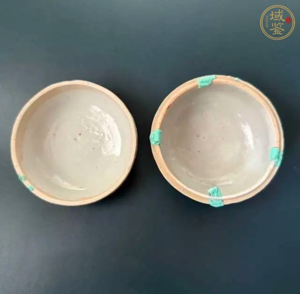古玩陶瓷晚明礬紅彩印泥盒真品鑒賞圖