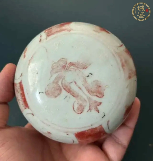 古玩陶瓷晚明礬紅彩印泥盒真品鑒賞圖