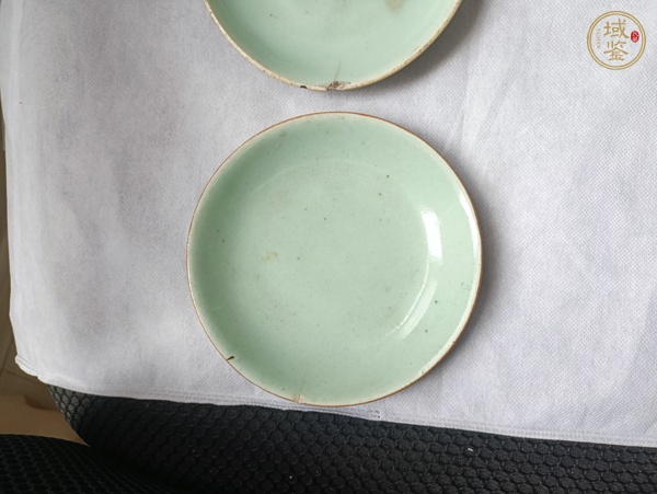 古玩陶瓷豆青釉盤真品鑒賞圖