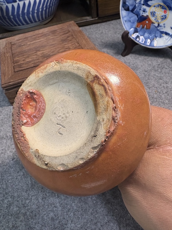 古玩陶瓷石灣窯黃釉荸薺瓶真品鑒賞圖