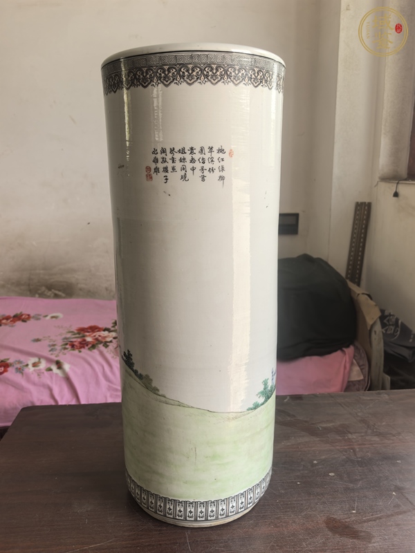 古玩陶瓷粉彩仕女人物帽痛真品鑒賞圖