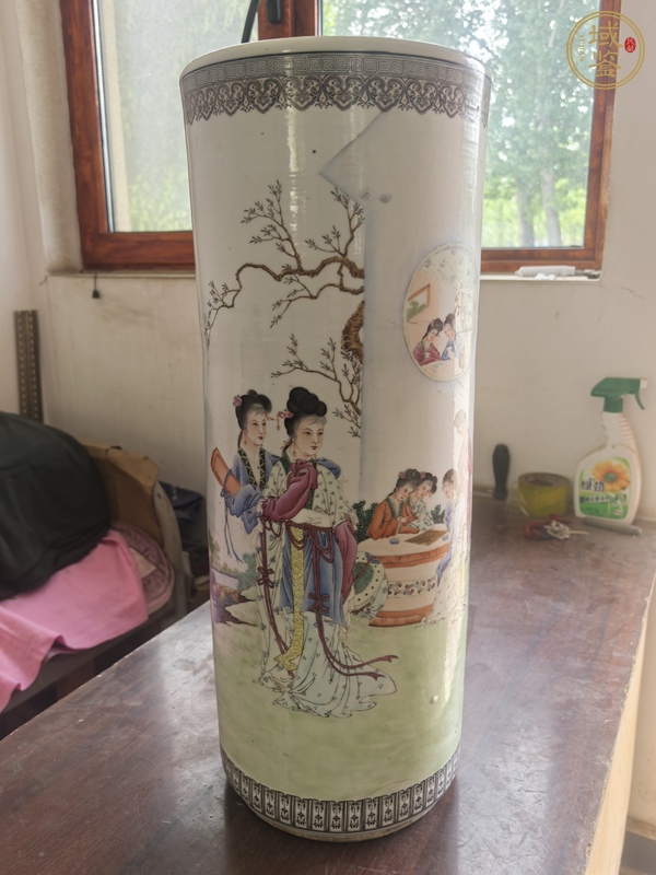 古玩陶瓷粉彩仕女人物帽痛真品鑒賞圖