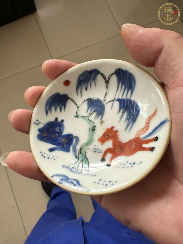 古玩陶瓷料彩雙駿圖盤真品鑒賞圖