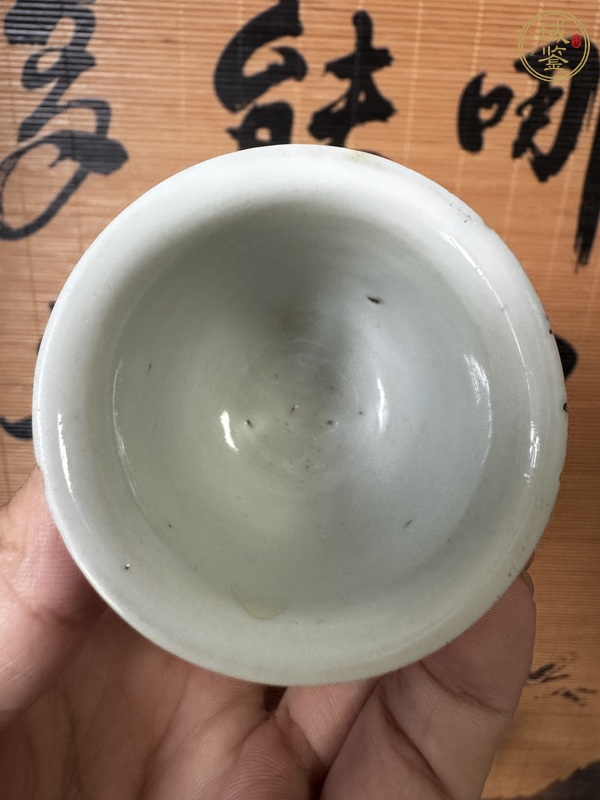 古玩陶瓷青花皮球花紋仰鐘杯真品鑒賞圖