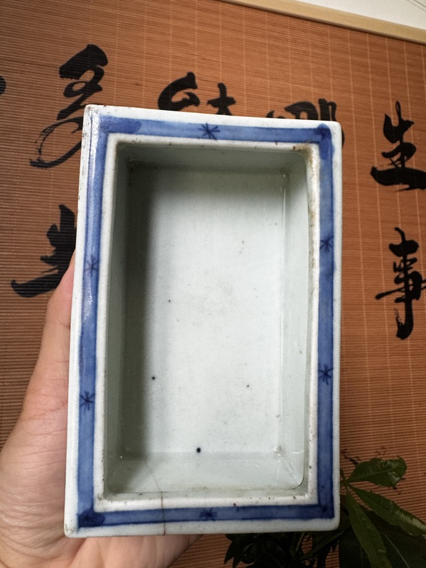 古玩陶瓷青花花卉紋花盆拍賣，當前價格550元