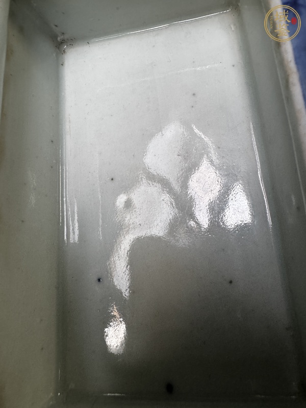 古玩陶瓷青花花卉紋花盆真品鑒賞圖