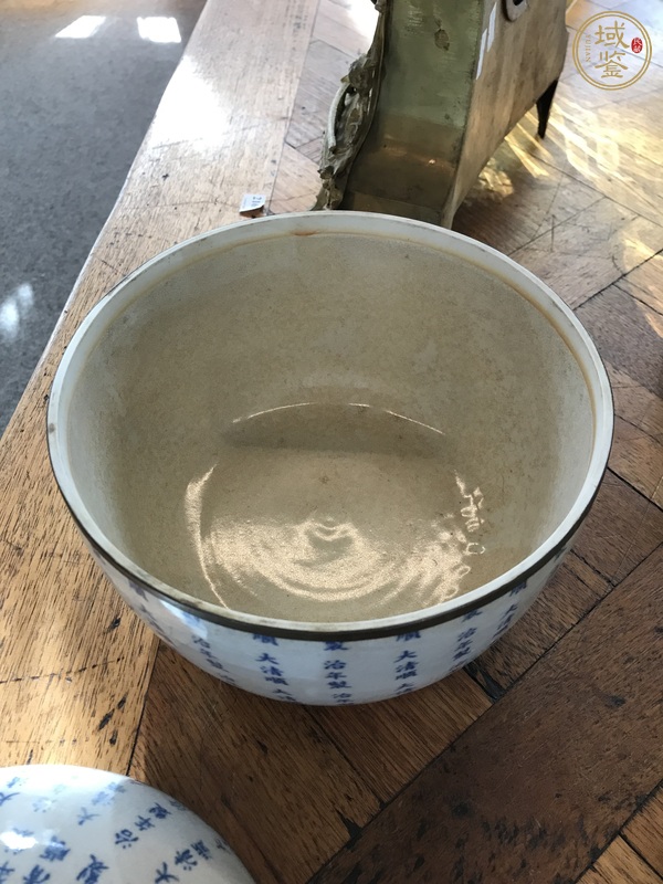 古玩陶瓷青花蓋缸真品鑒賞圖
