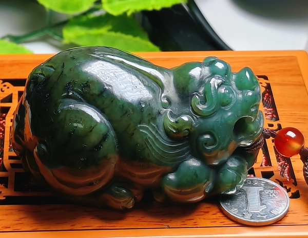 古玩轉賣天然和田碧玉瑞獸把件(帶鑒定證書)拍賣，當前價格1200元