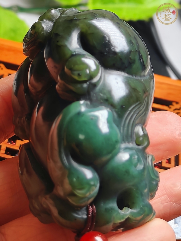 古玩玉器天然和田碧玉把件真品鑒賞圖