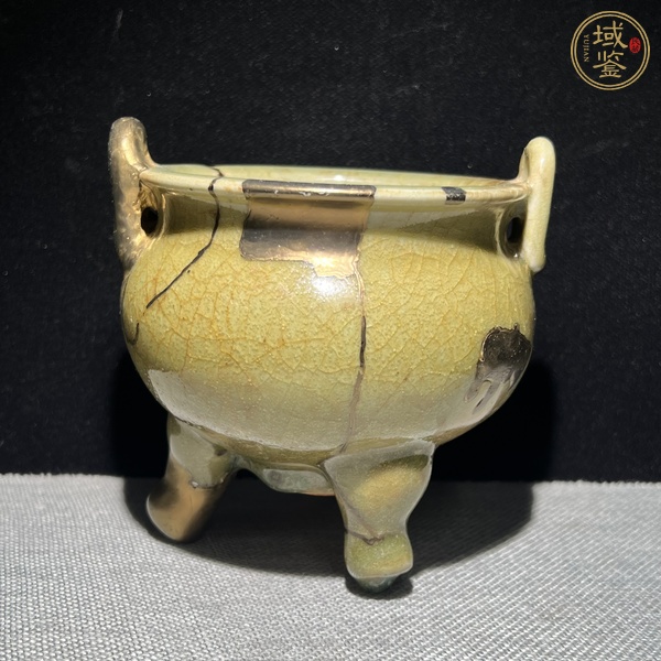 古玩陶瓷龍泉青瓷香爐真品鑒賞圖