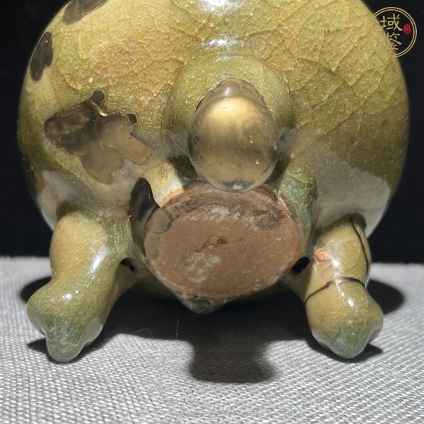 古玩陶瓷龍泉青瓷香爐真品鑒賞圖